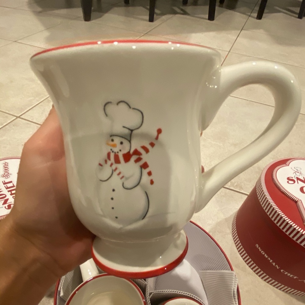 Williams Sonoma snowman chef mugs and spoons